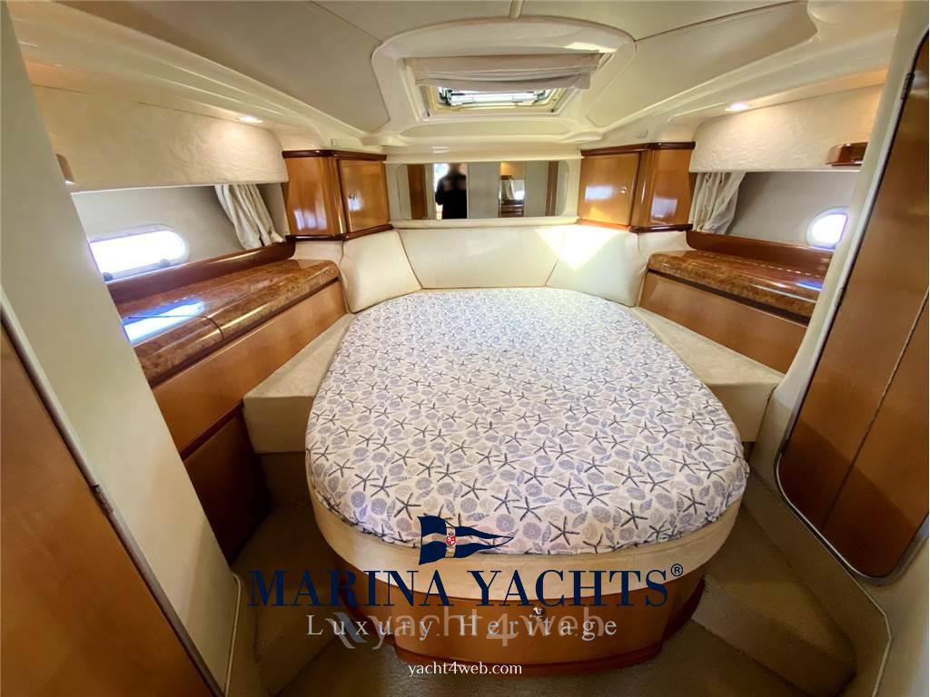 Sealine F44 Motor boat used for sale