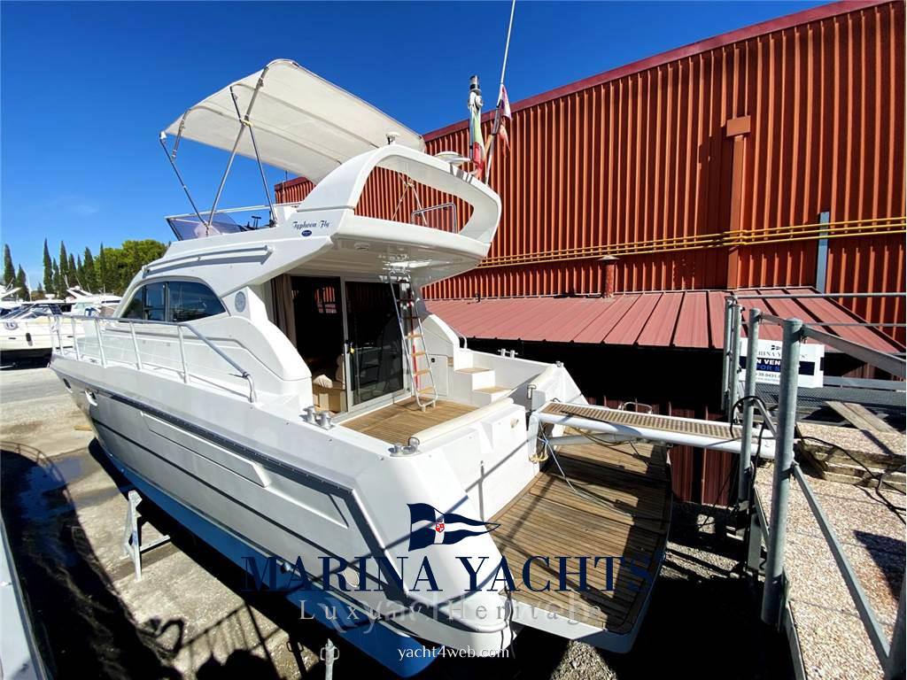 Raffaelli Typhoon fly 38 Motorboot gebraucht zum Verkauf