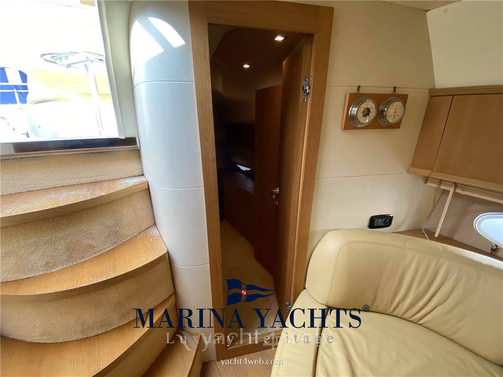 Sessa marine C42 Express Cruiser usado