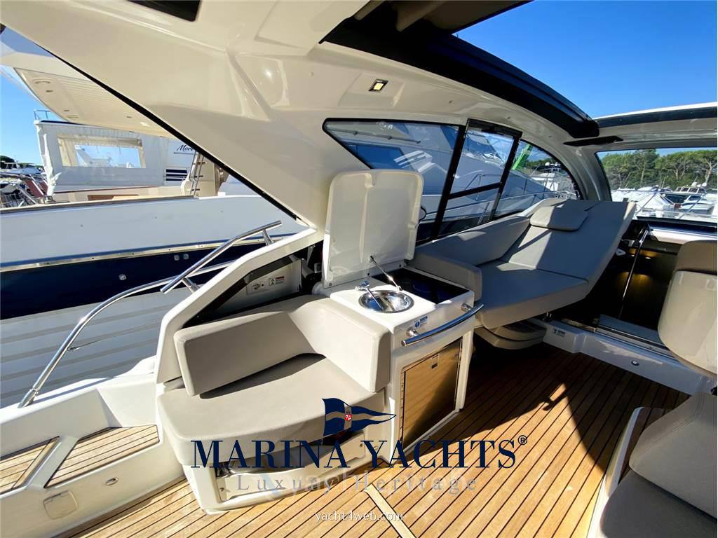 Cranchi M44 Express Cruiser verwendet