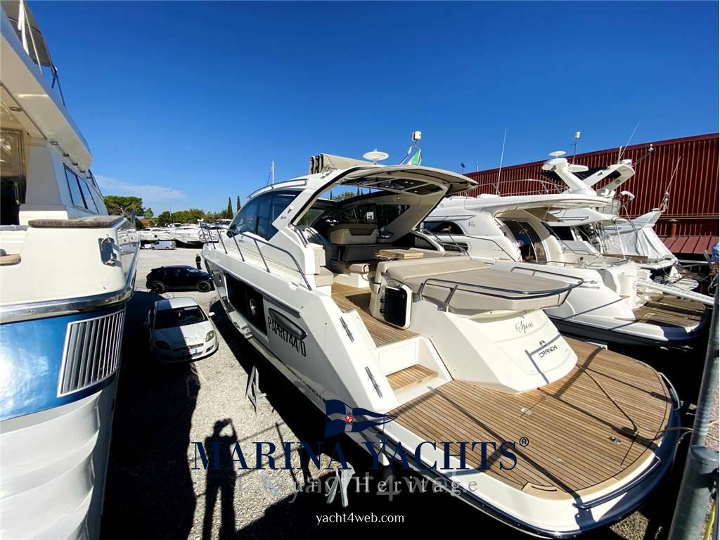 Cranchi M44 Express Cruiser