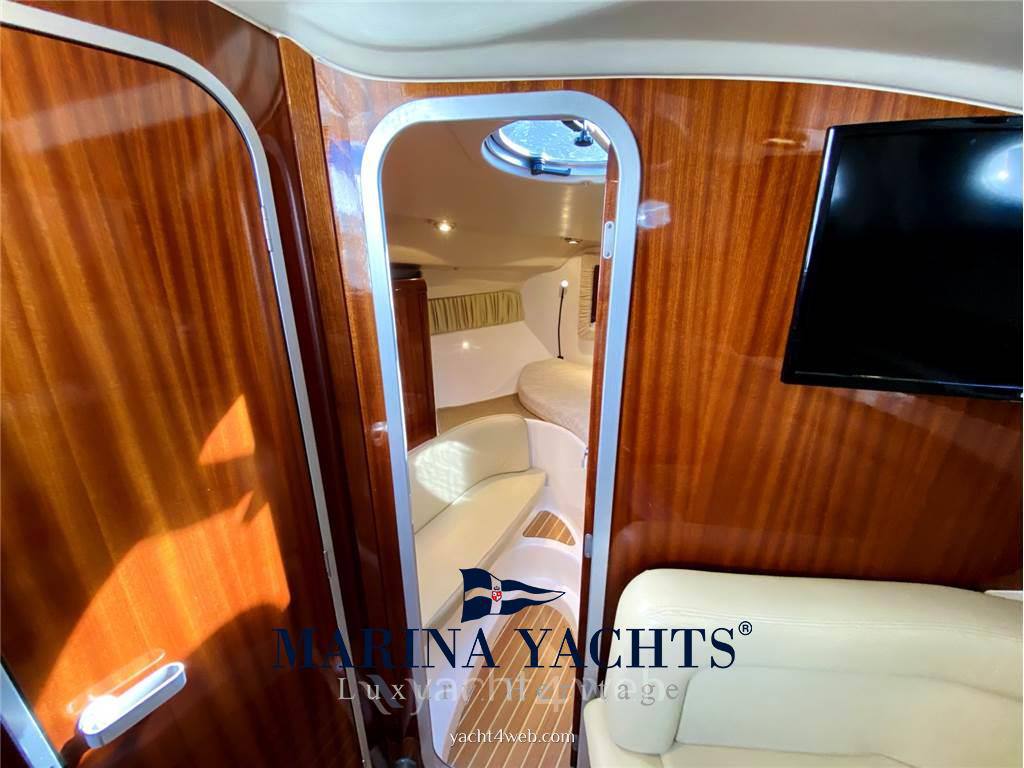 Salpa Laver 32.5 barca a motore