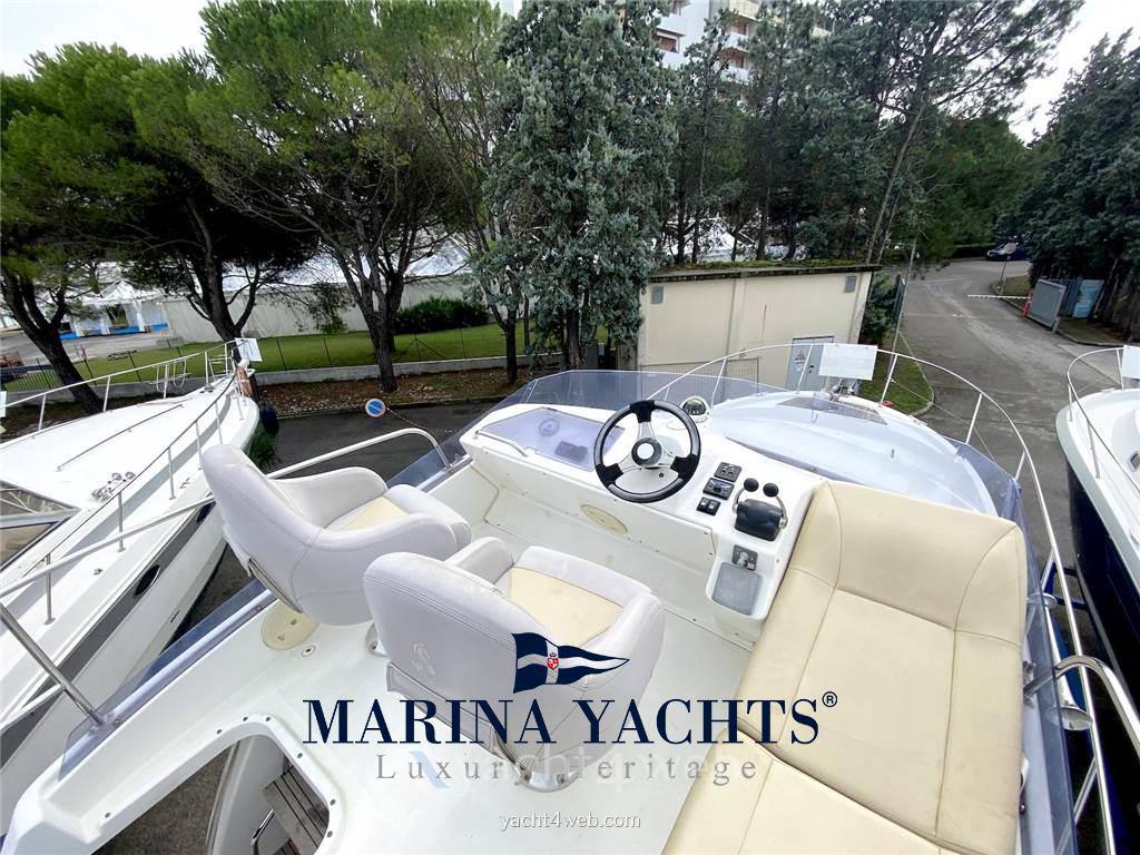 Beneteau Antares 10.80 Flybridge