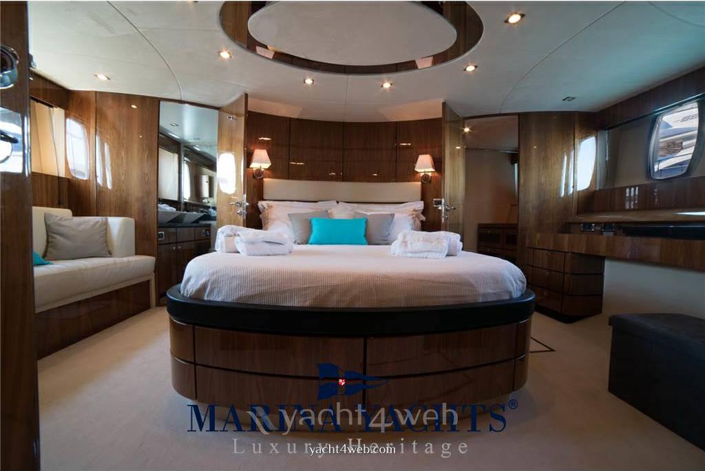 Fairline Squadron 74 barca a motore