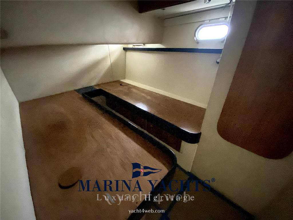 Ferretti yachts Altura 44 