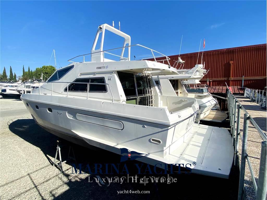 Ferretti yachts Altura 44 