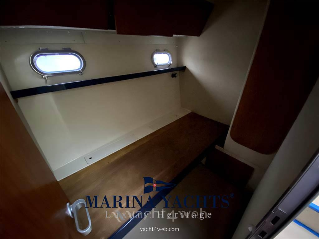 Ferretti yachts Altura 44 Моторная лодка используется для продажи