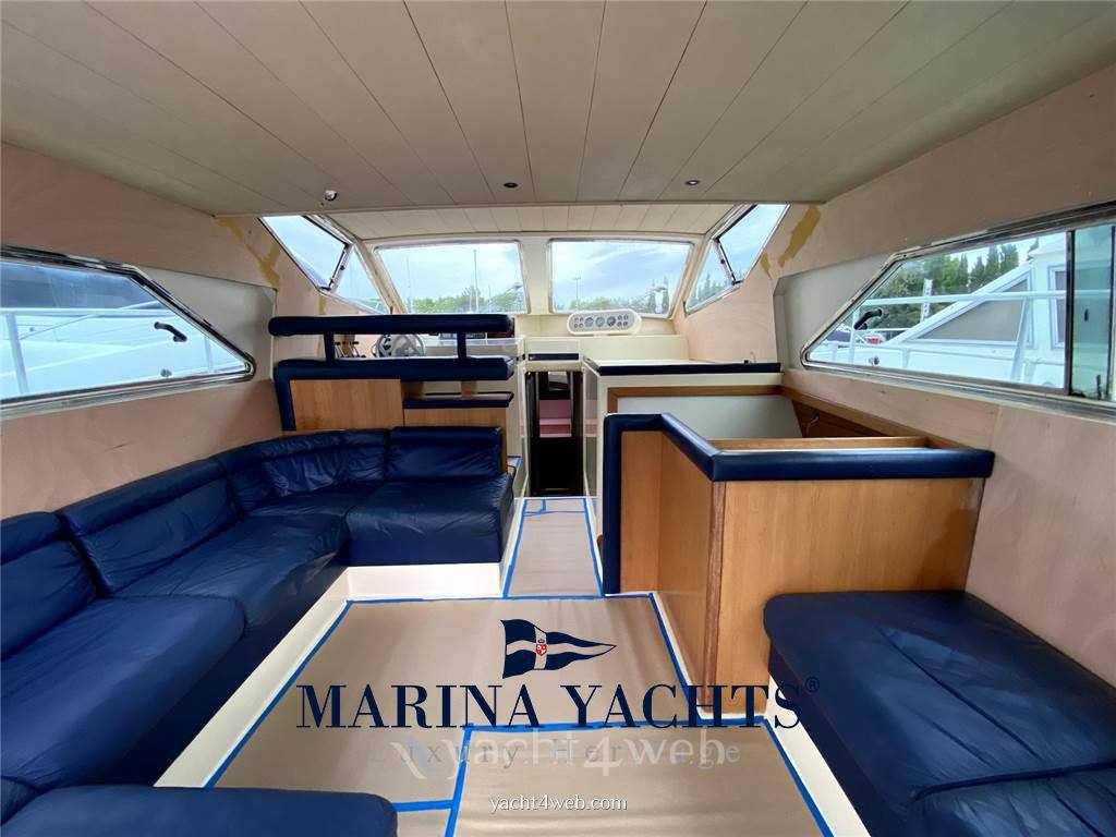 Ferretti yachts Altura 44 Флайбридж используется