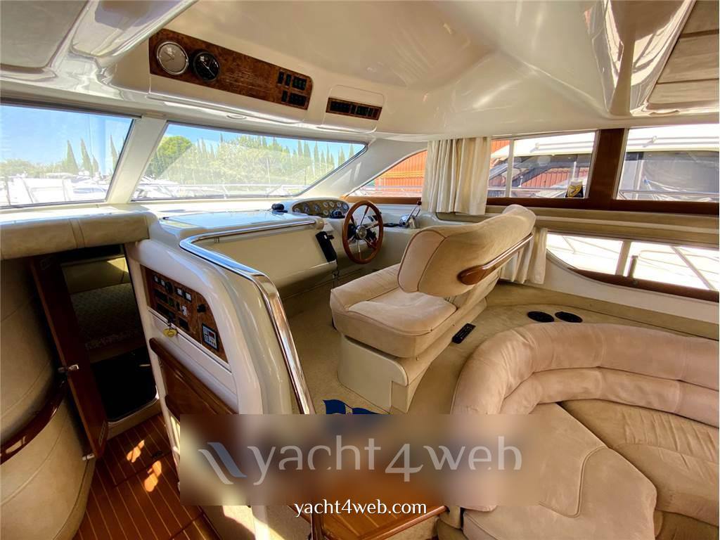 Sealine F44 Barca a motore usata in vendita