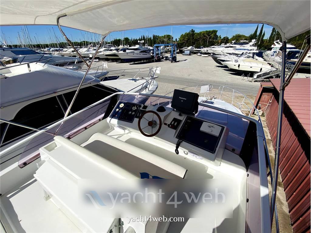 Raffaelli Typhoon 38 fly Flybridge usado