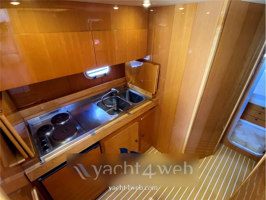 Raffaelli Typhoon 38 fly Flybridge usado