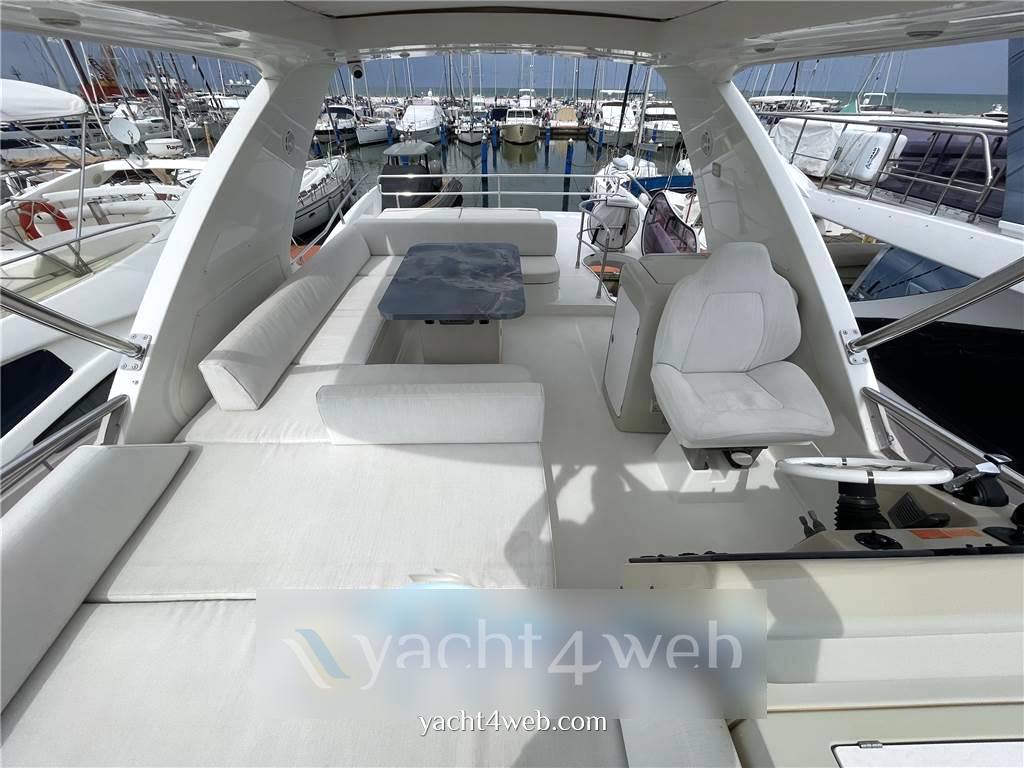 Azimut 64 flybridge