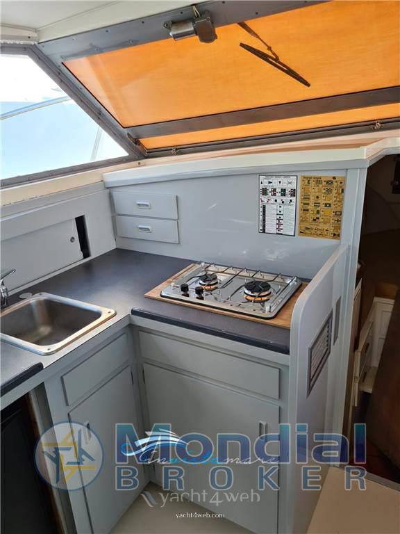 Bertram yacht 33' sf