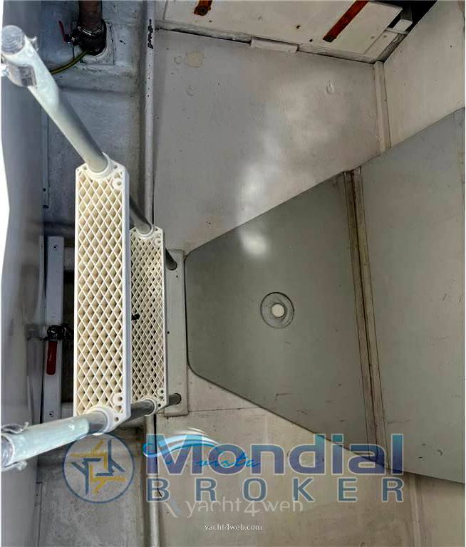 Dellapasqua Dc 11 s flying bridge