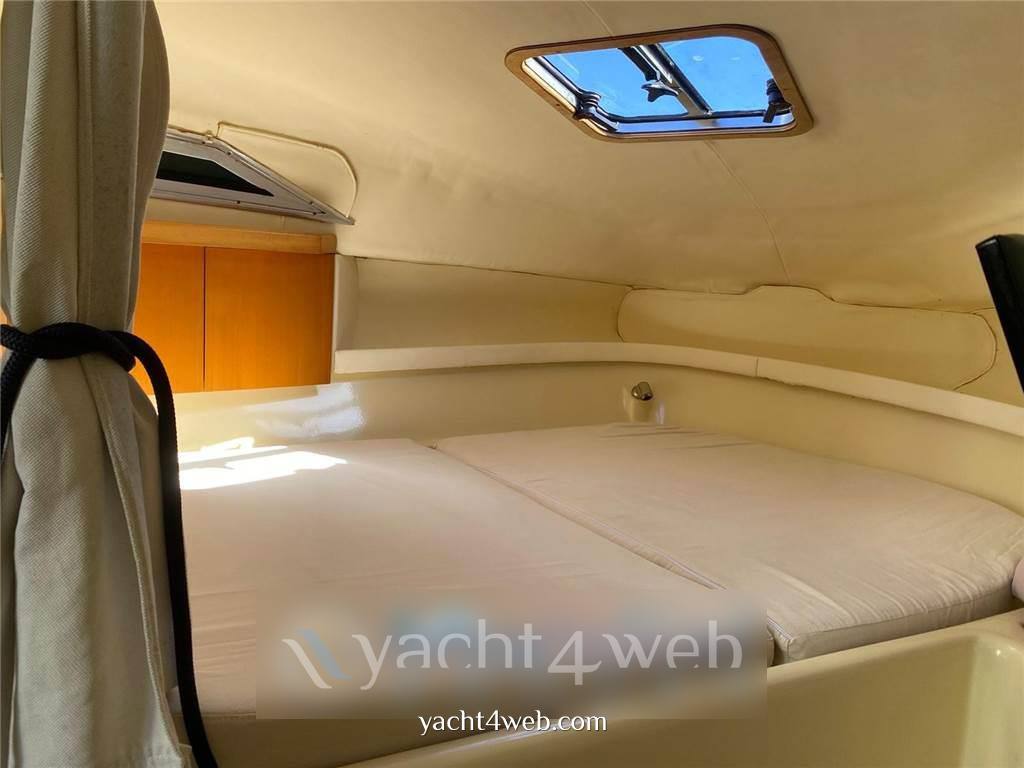 Gobbi 31 cabin