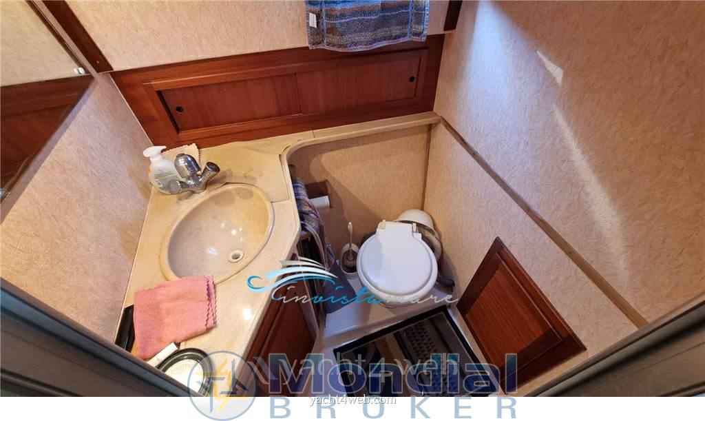 Plastik Space 310 open