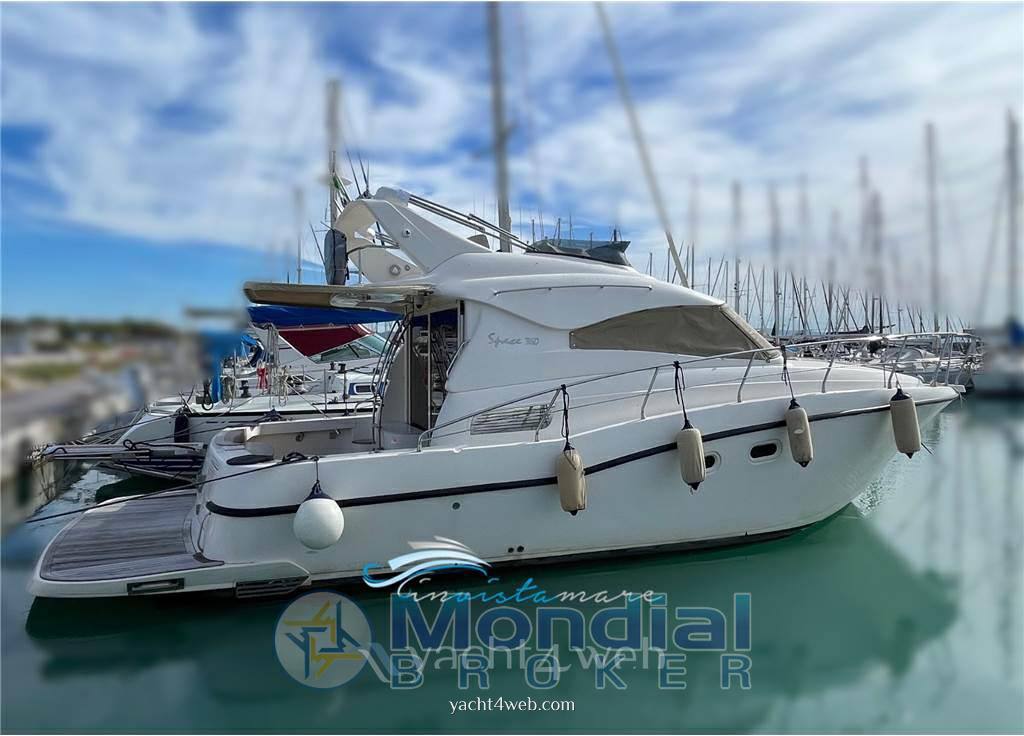 Plastik Space 360 fly