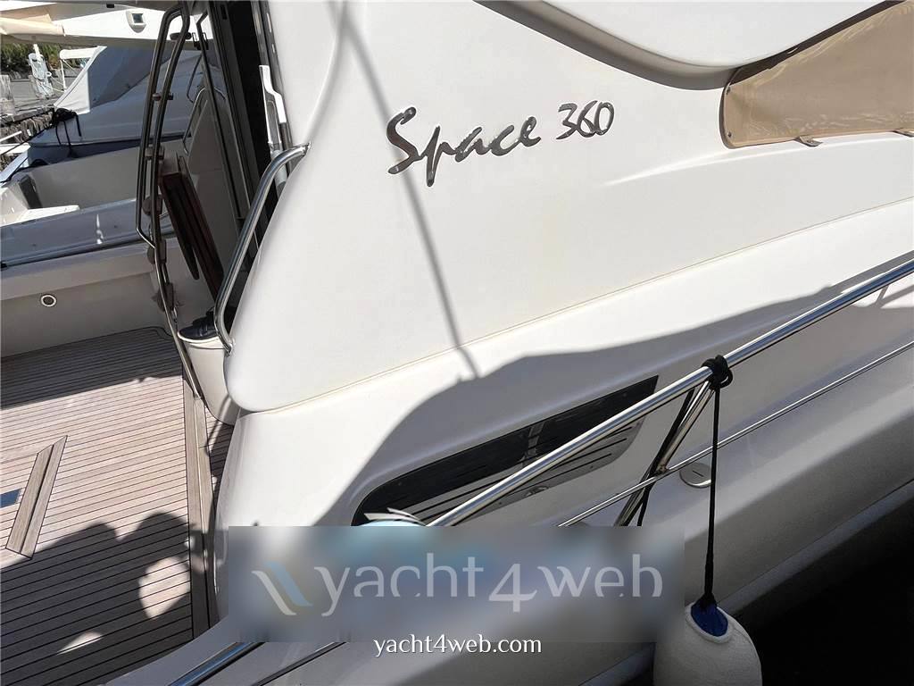 Plastik Space 360 fly