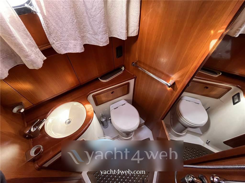 Cantieri estensi 440 goldstar fly