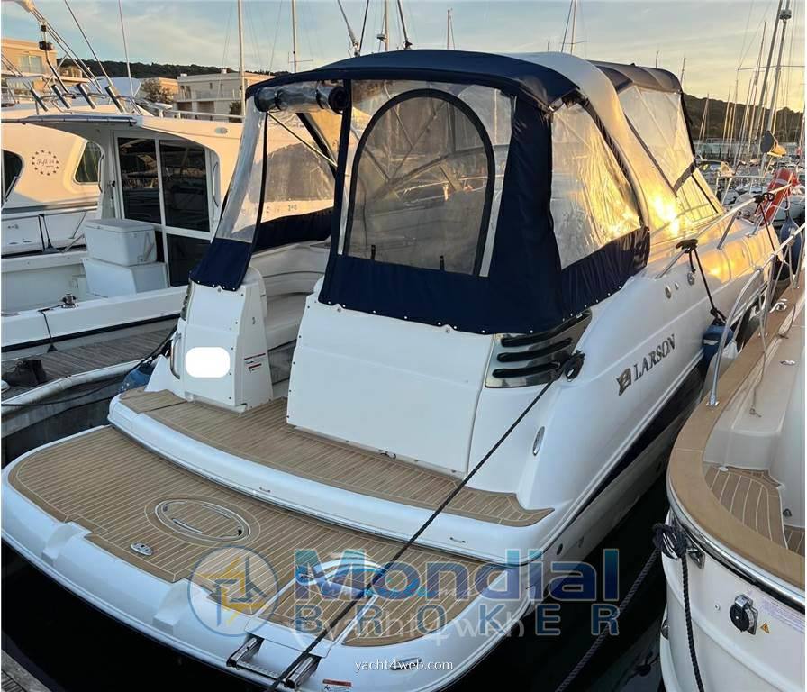 Larson boats Cabrio 330