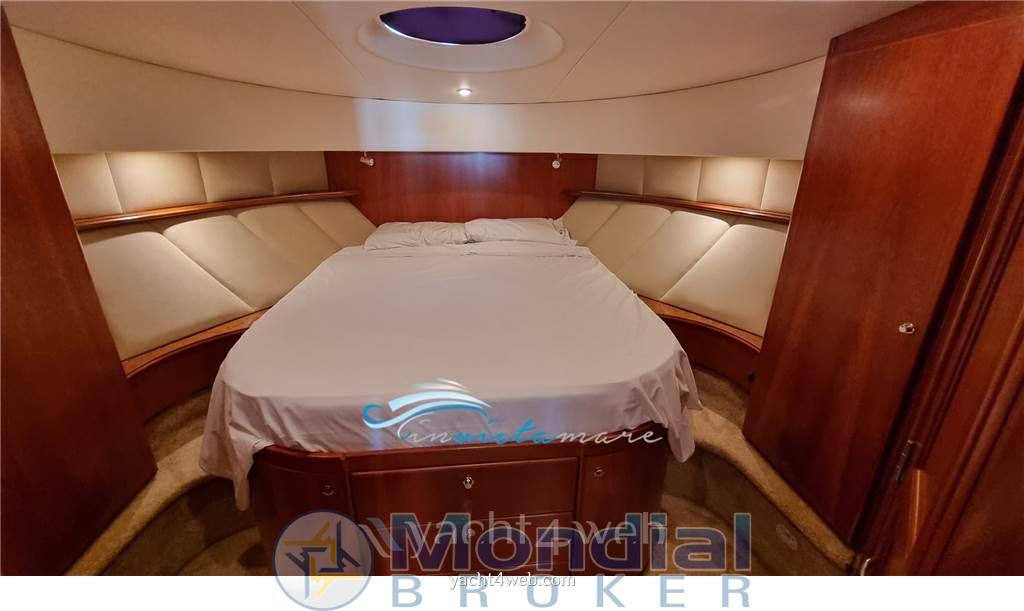 Silverton 45 convertible motor boat