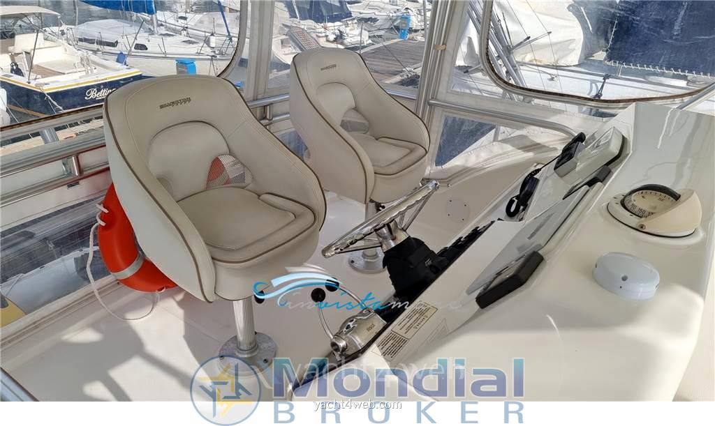 Silverton 45 convertible motor boat