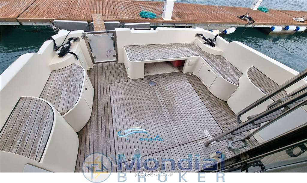 Samic Striking 36 Flybridge used