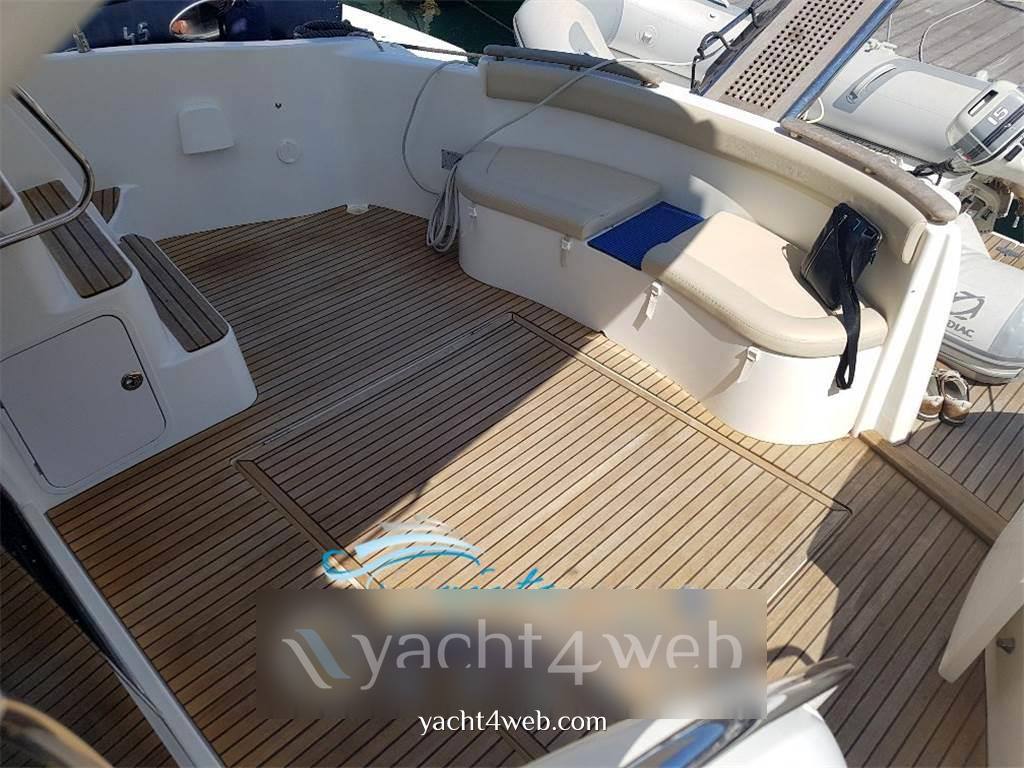 Jeanneau Prestige 42 fly Flybridge