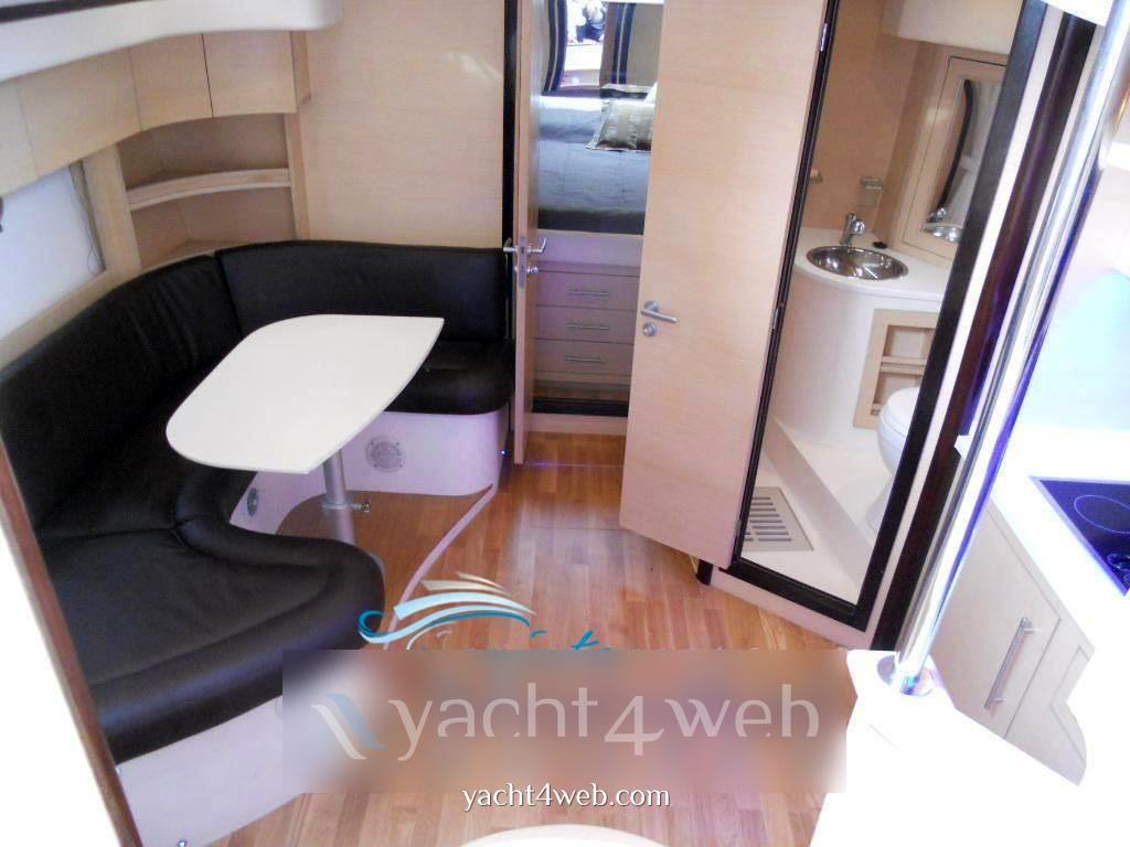 Manò marine M35 Motor boat used for sale