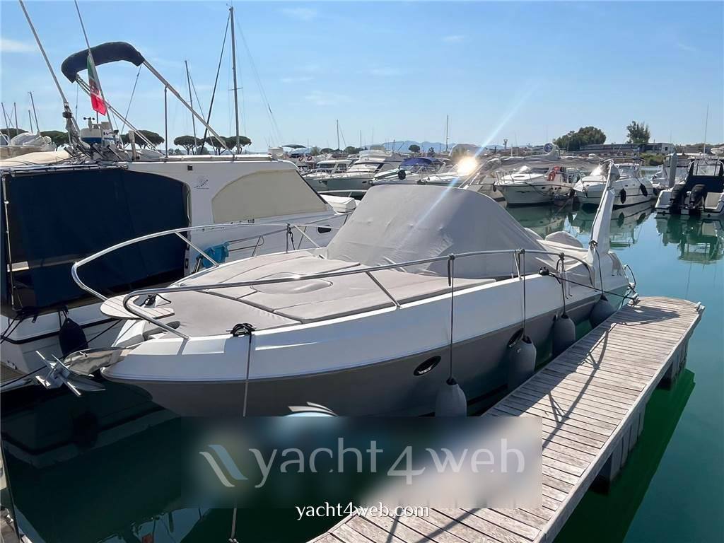 Beneteau Flyer 850 sun deck used
