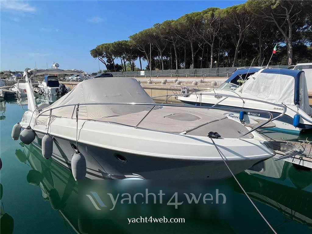 Beneteau Flyer 850 sun deck Motor boat used for sale