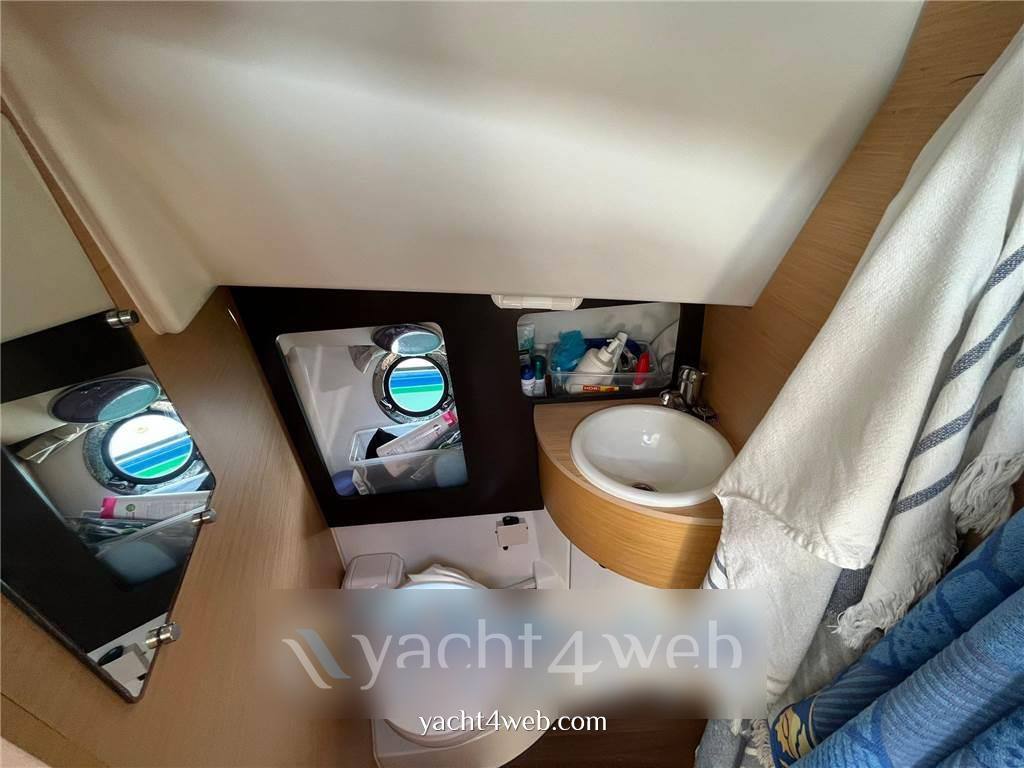 Beneteau Flyer 850 sun deck Express cruiser
