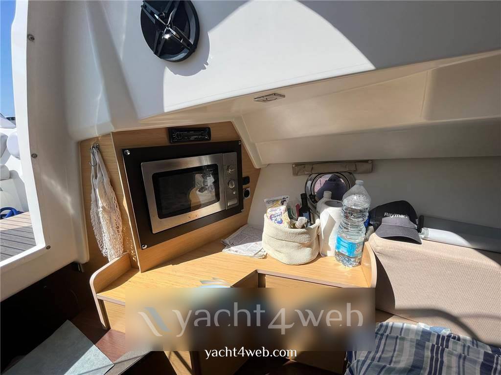 Beneteau Flyer 850 sun deck Photo