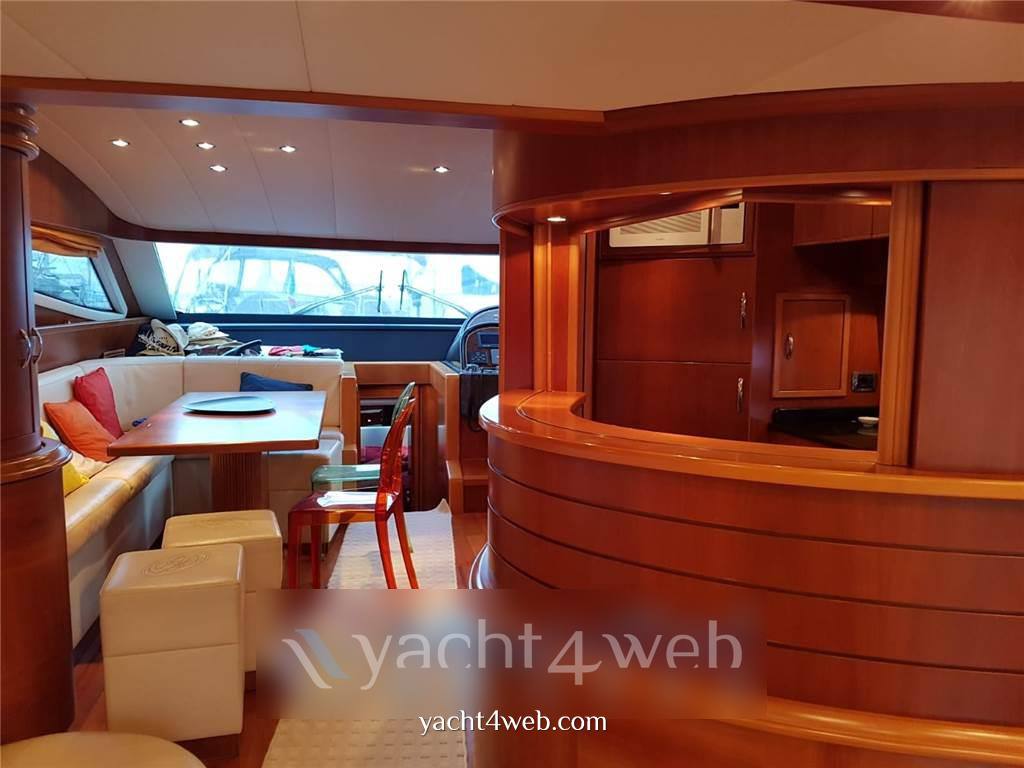 Cayman 62 fly barca a motore