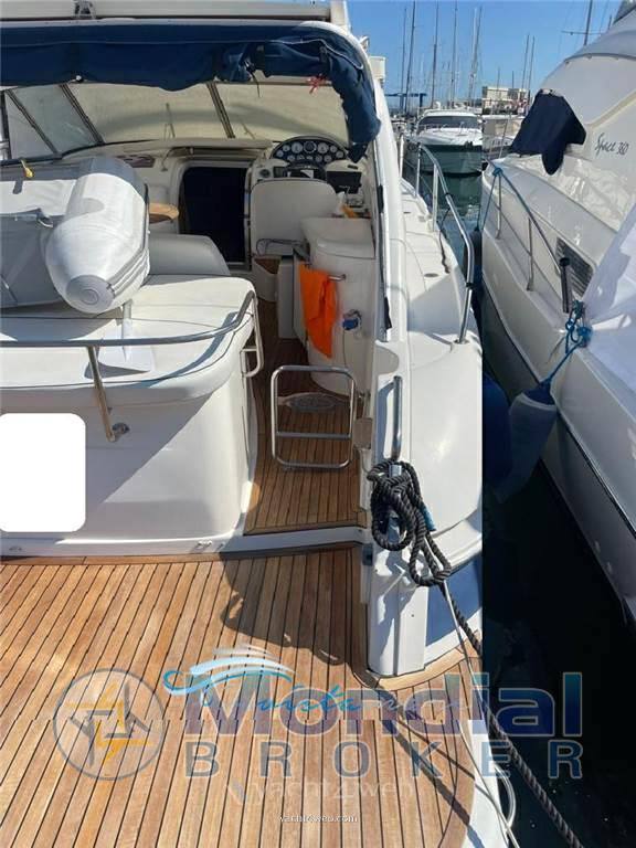 Bavaria Bmb 38 ht motor boat