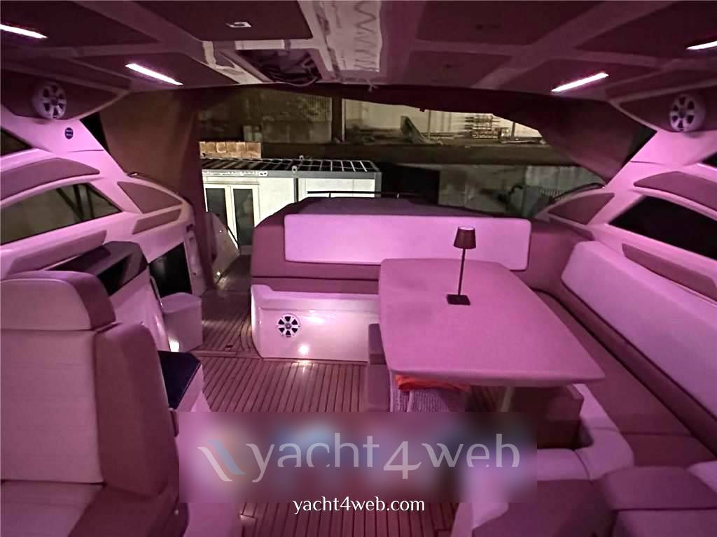 Manò marine Mano' m 42.50 motor boat