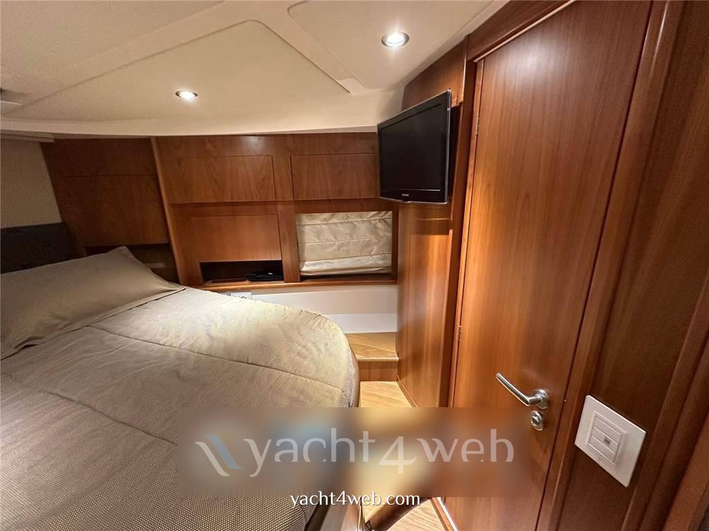 Manò marine Mano' m 42.50 motor boat