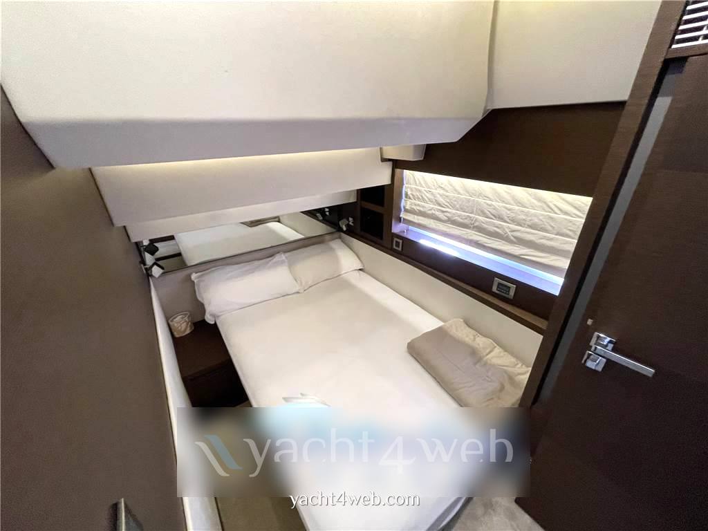Jeanneau Prestige 630 Flybridge usato