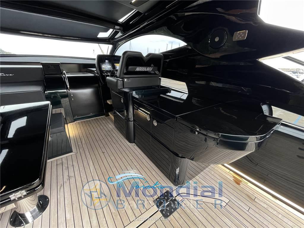 Rizzardi Infive motor boat