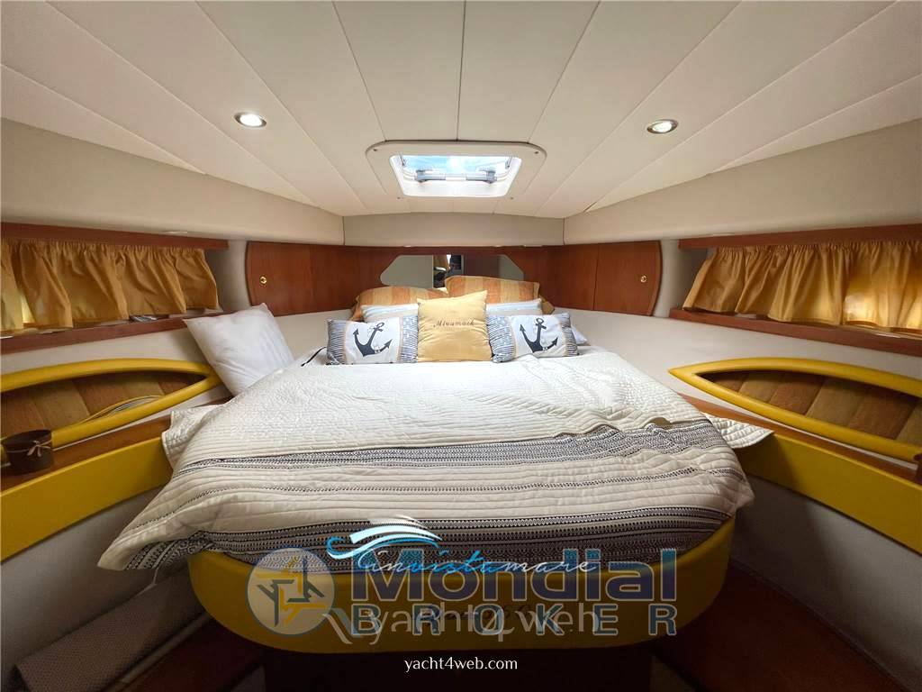 Plastik Space 360 fly Motor boat used for sale