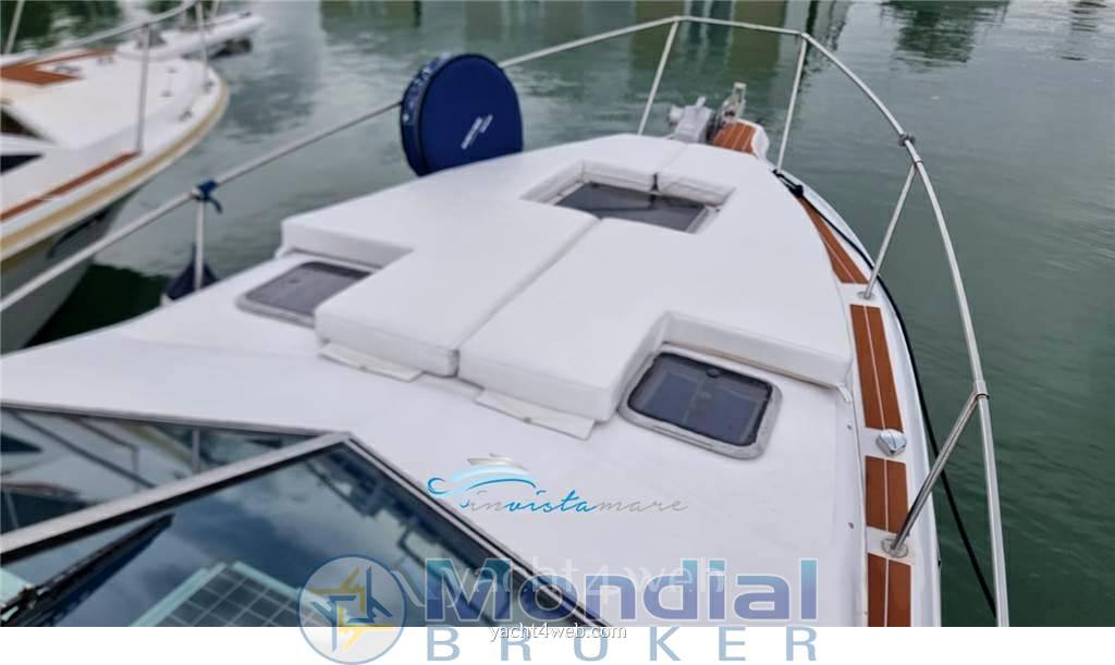 Sea ray 250 da Express cruiser used