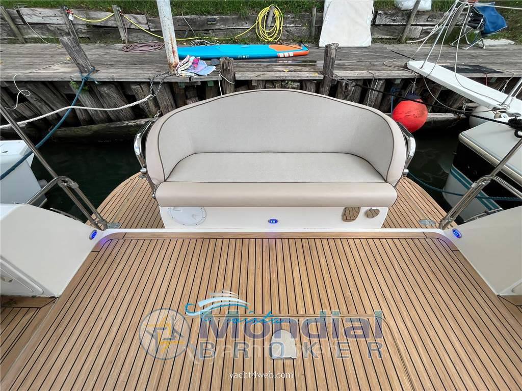 Blue navy 430 cruiser Photo