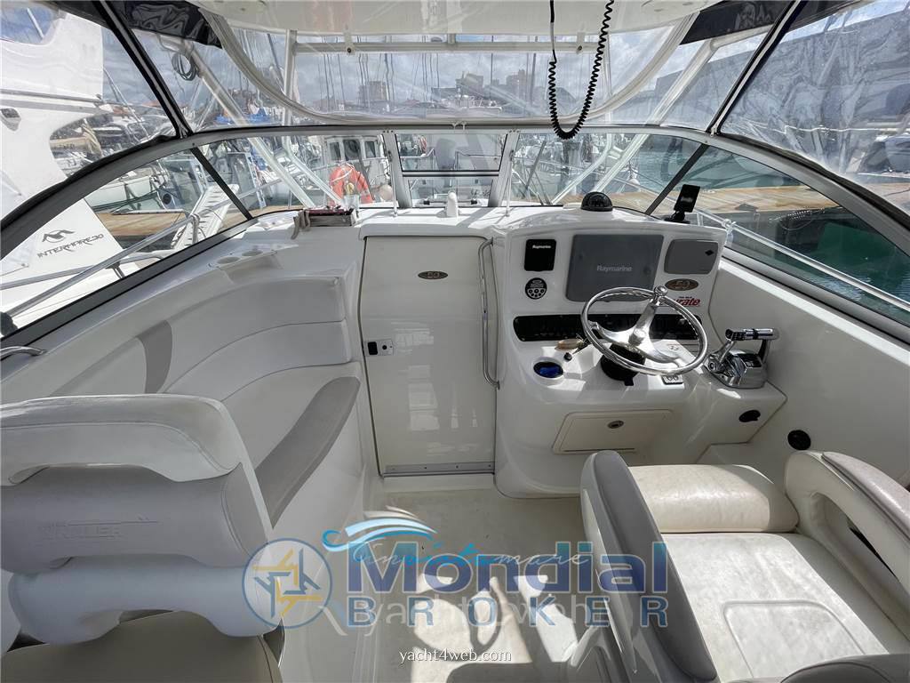 Boston whaler Boston 305 conquest قارب بمحرك