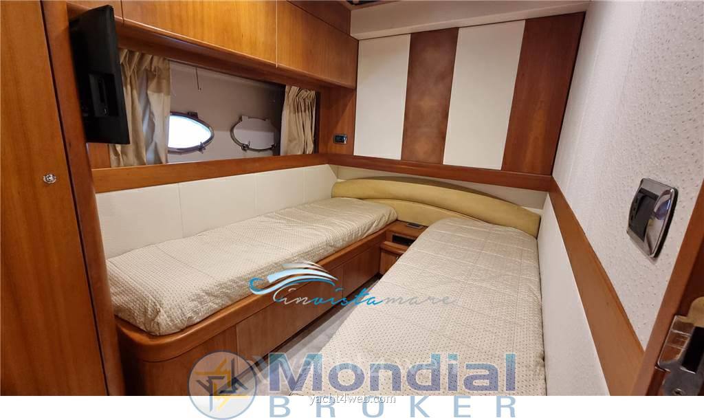 Aicon 56 barca a motore