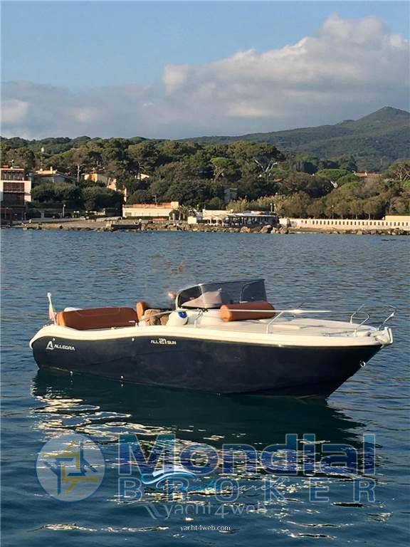 Allegra All 21 sun motor boat