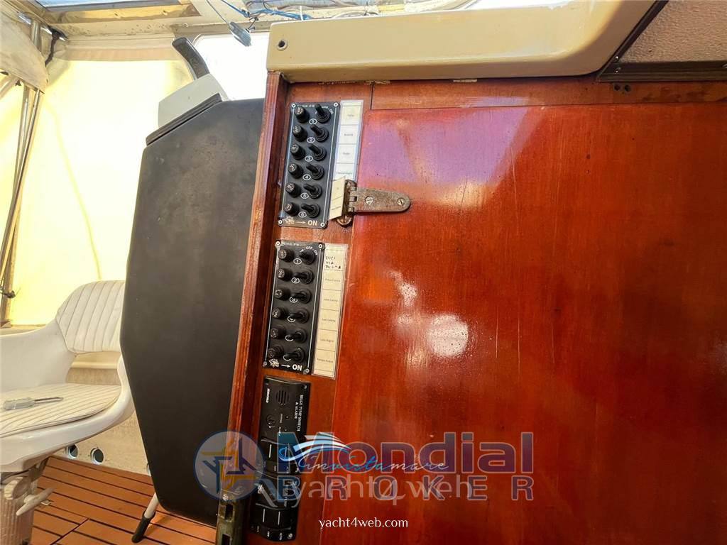 Italcantieri Bora 2 قارب بمحرك