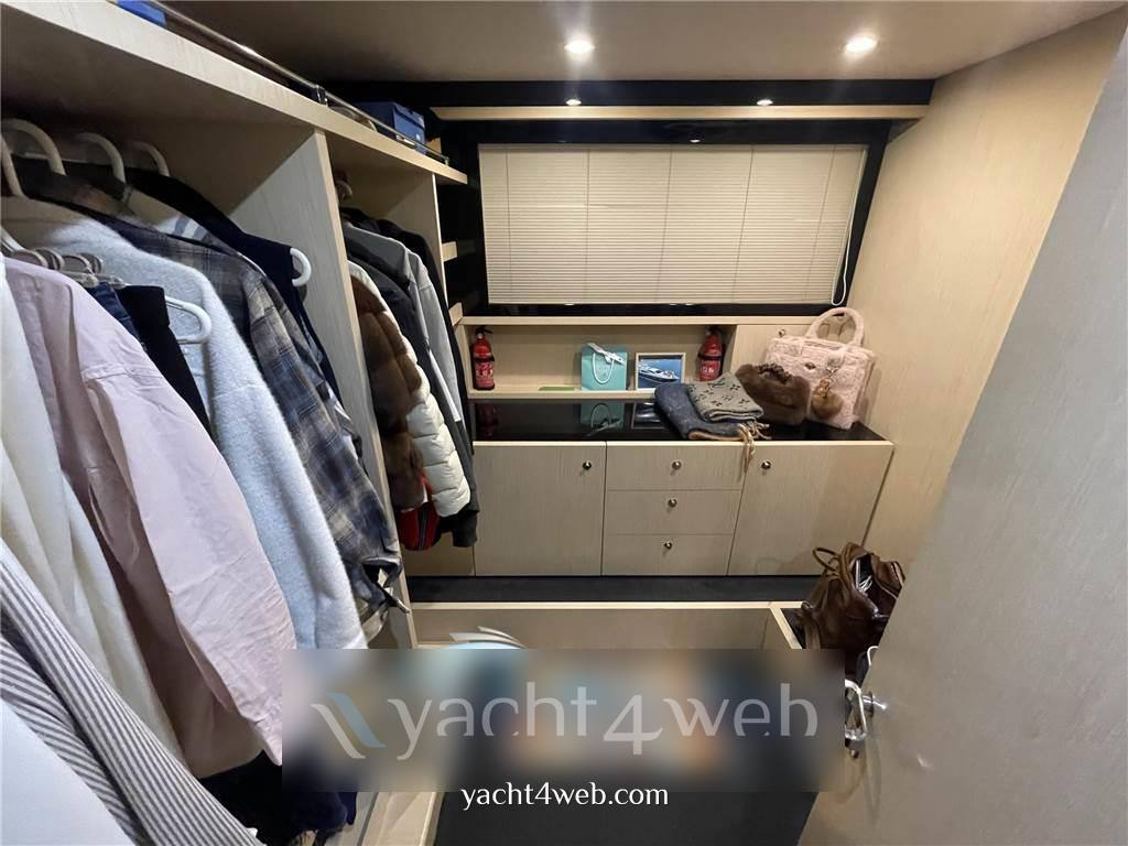 Riva 75 venere barca a motore