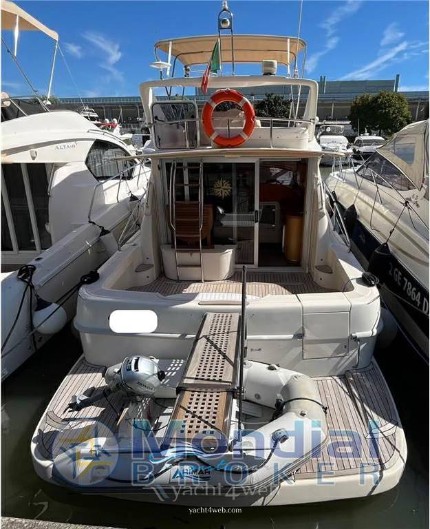 Plastik Space 360 fly bateau à moteur