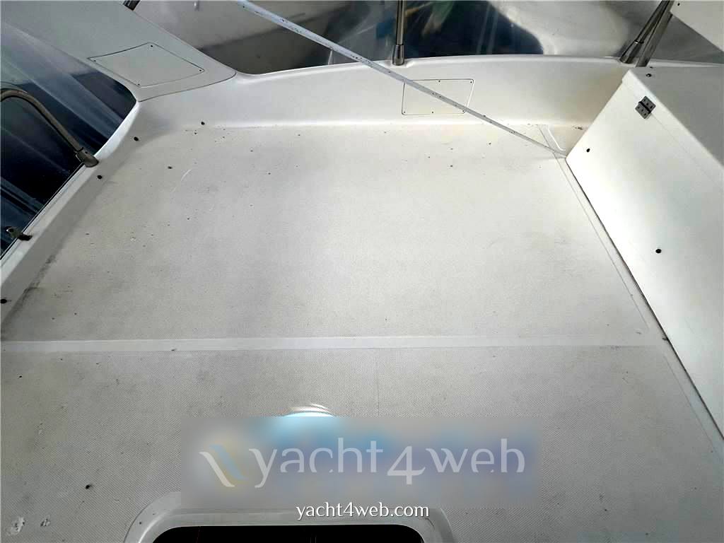 Carnevali 120 bateau à moteur