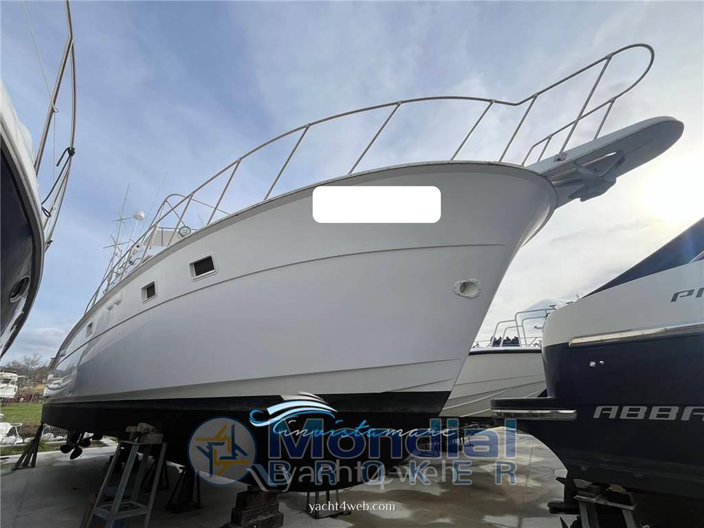 Hatteras 43 